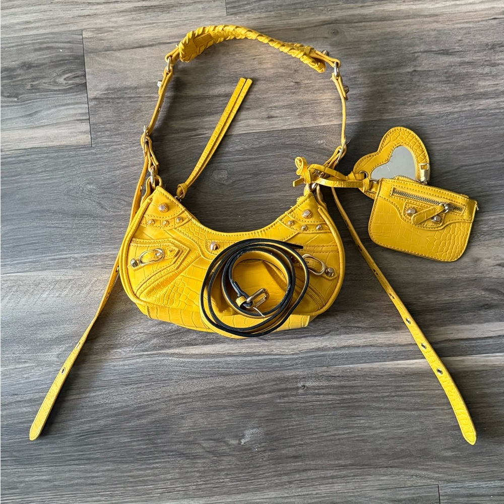 Yellow Designer Women's Bag with Heart Mirror